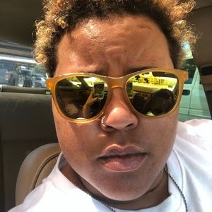 Meet your Posher, Jasmine